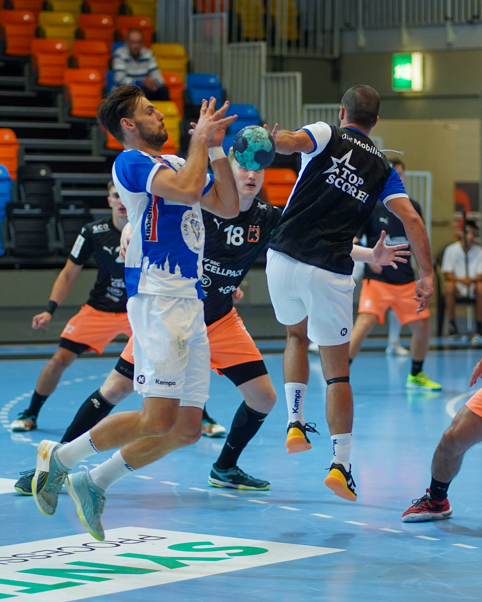 Jorn Smits, Martin Popovski, Quickline Handball League, GC Amicitia Zürich vs Kadetten Schaffhausen, BBC Arena